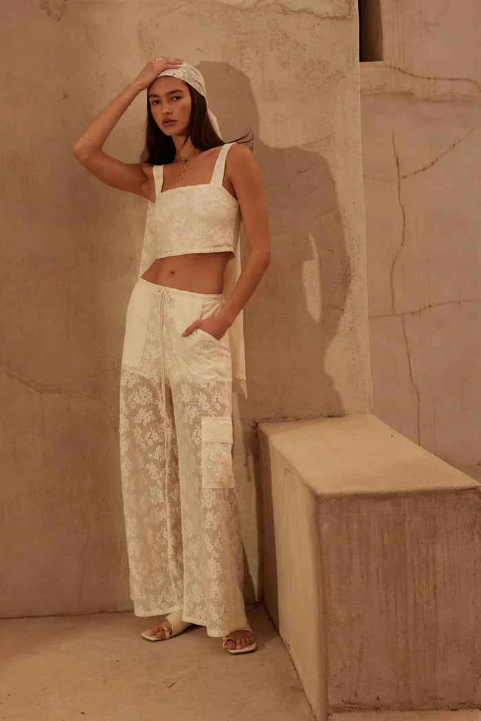 Air I Breathe Floral Net Lace Cropped Tank Top - ShopPromesa