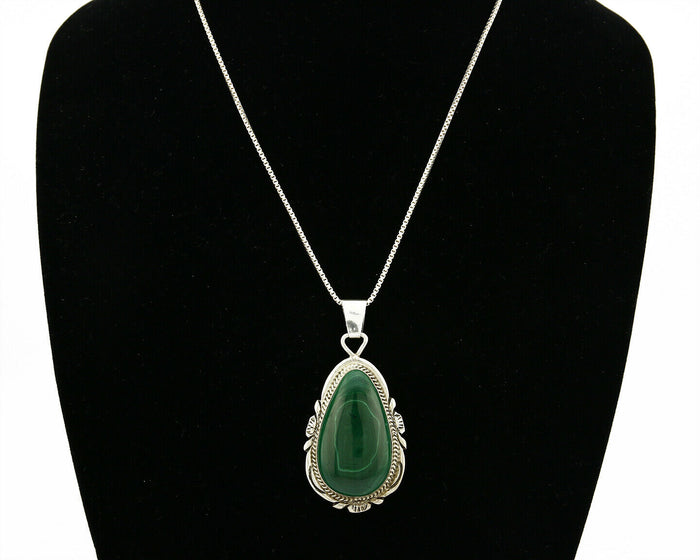 C.80-90's Navajo TALHAT .925 SOLID Silver Natural Mined Malachite Necklace