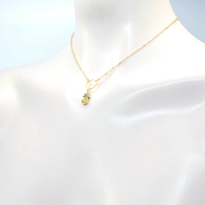 Discreet Day Collar with Pineapple. 18K Gold Circle of O Choker Necklace.