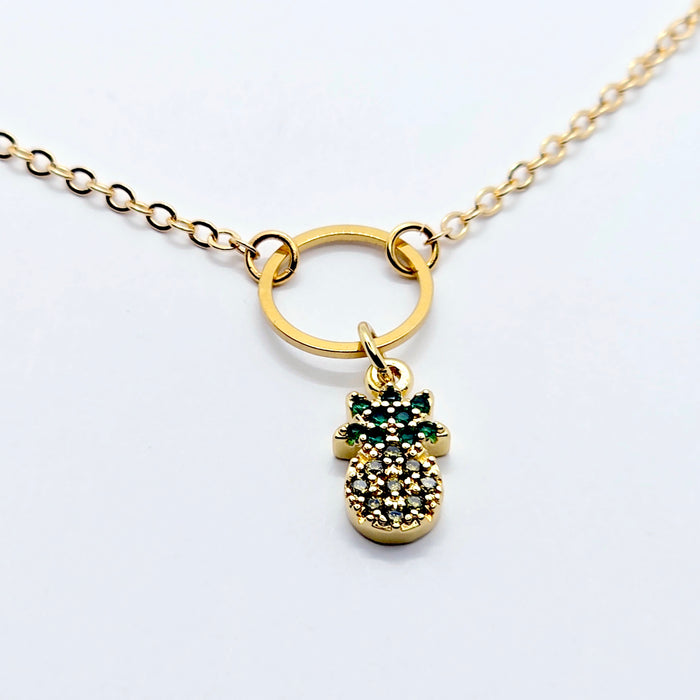 Discreet Day Collar with Pineapple. 18K Gold Circle of O Choker Necklace.