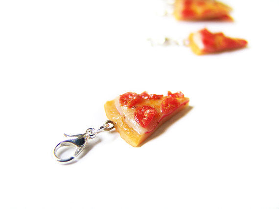 Pepperoni Pizza Charm - Sucre Sucre Miniatures